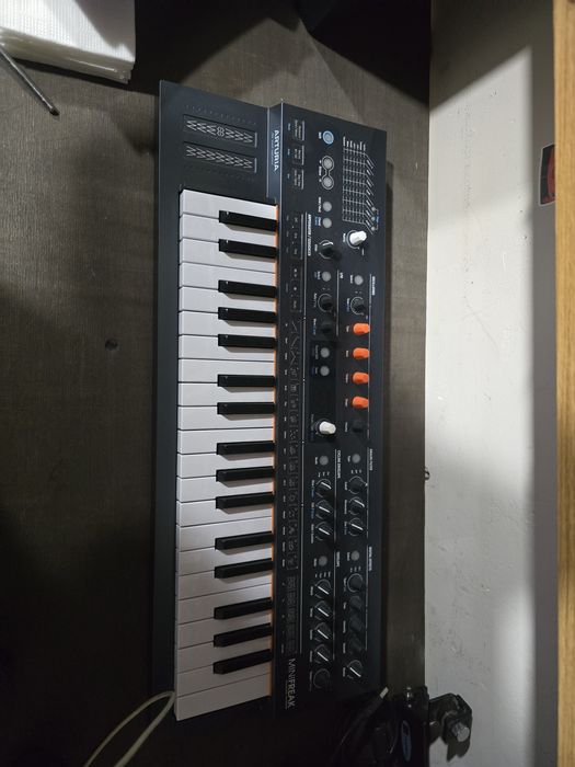 Синтезатор Arturia MiniFreak