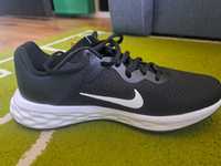 Nike buty sportowe UNISEKS do biegania r. 41