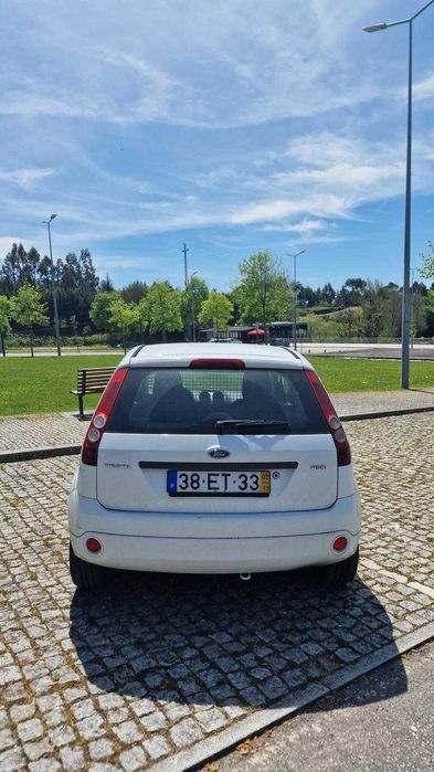 Ford Fiesta Van Diesel – Muito Bem Estimado