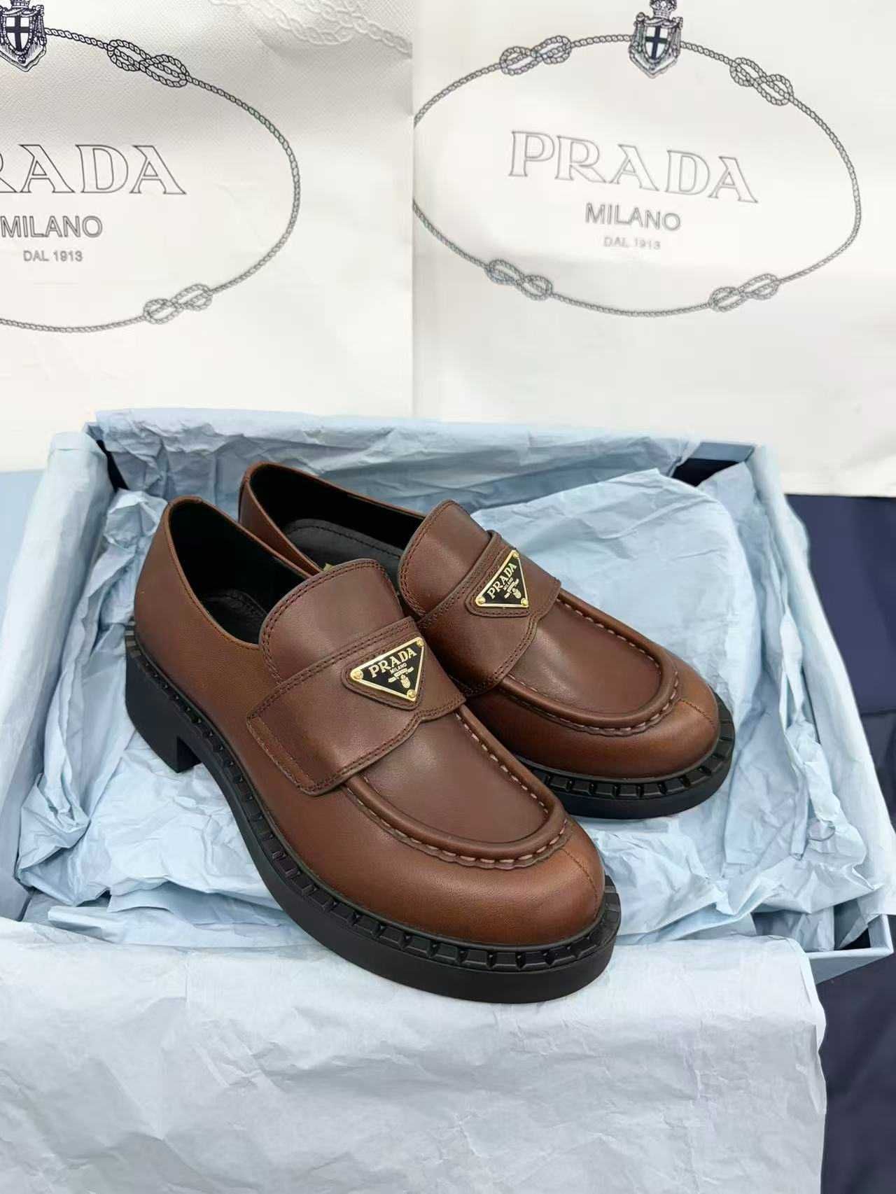 Sapatos deMocassim PRADA Chocolate Feminino com Medidas Personalizadas