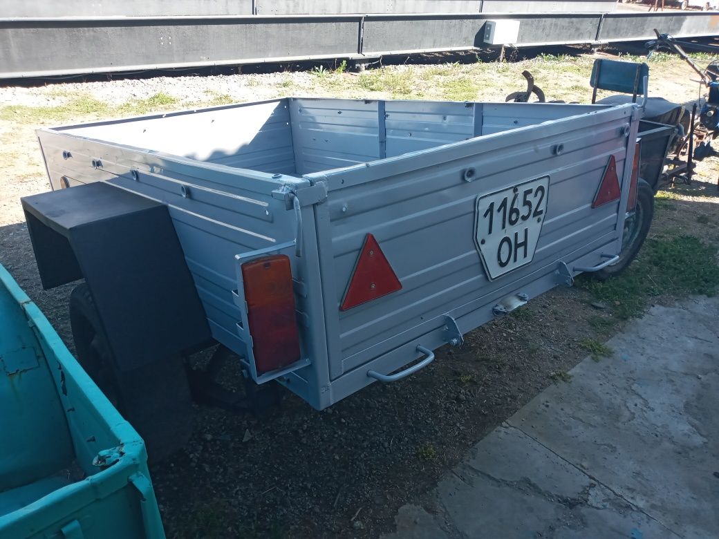 Продам прицеп легковий