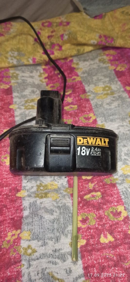 DeWalt DE9116 зарядка + аккумулятор 18V (рабочее, торг)
