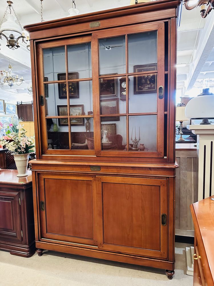 Armoire du Medecin SZAFA LEKARZA - biblioteka z przesuwnymi szafkami