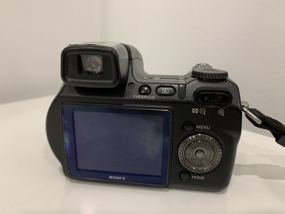 Máquina fotográfica Bridge Sony H7