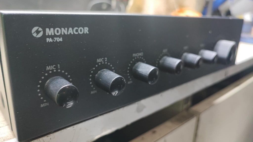 Wzmacniacz Monacor PA-704