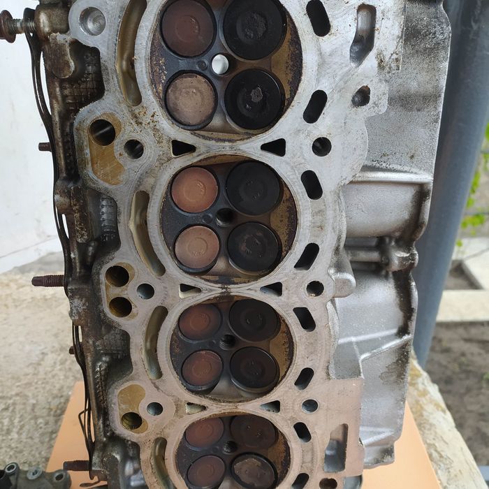 ГБЦ головка блока цилиндров Toyota Corolla 150