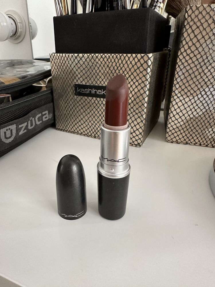 Mac lipstick, brązowy pomadka