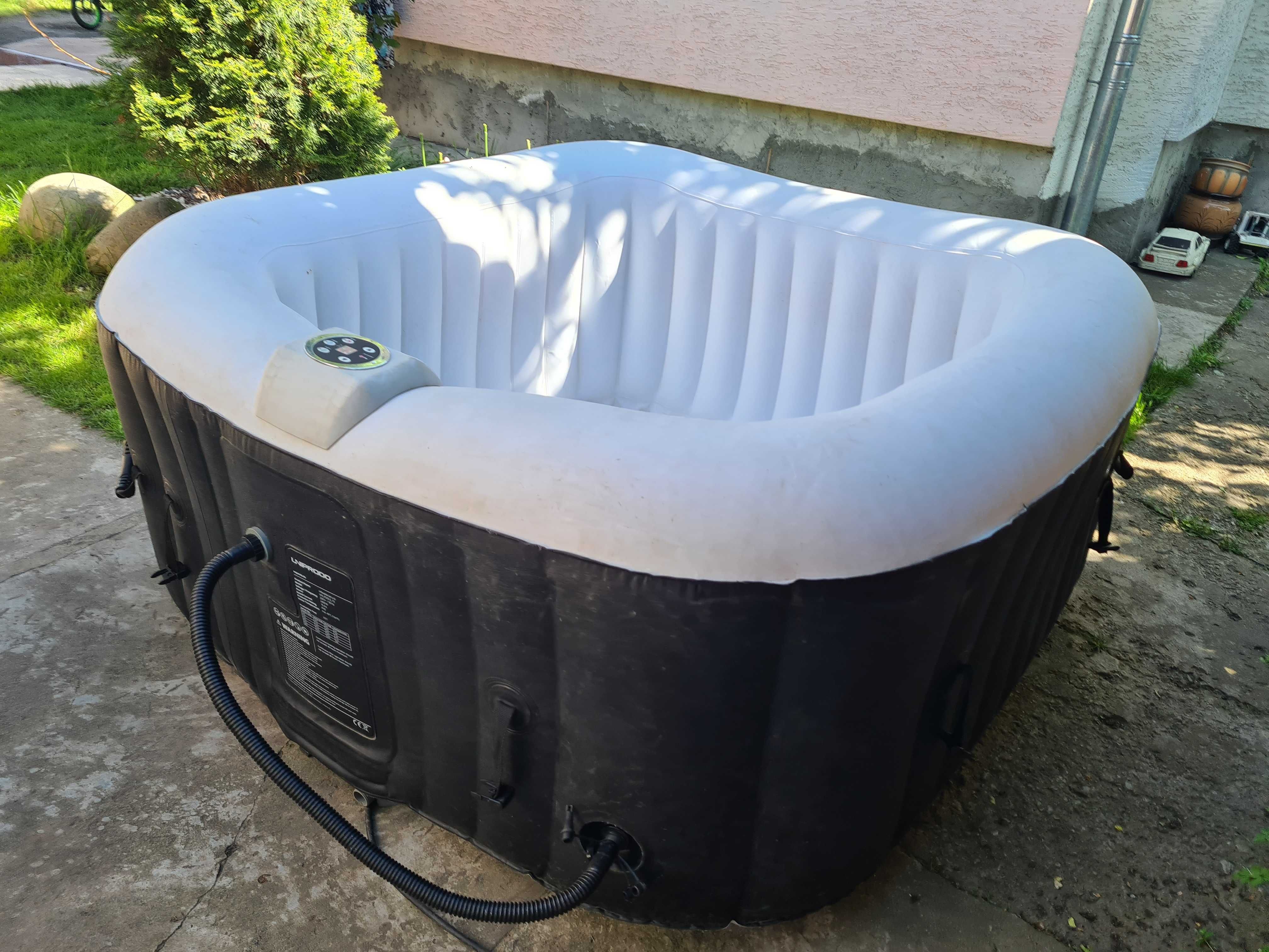 Надувний басейн з бульбашками та підігрівом UNIPRODO (джакузі)