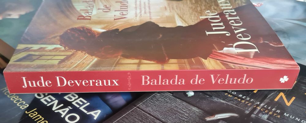 2 livros da Jude Deveraux