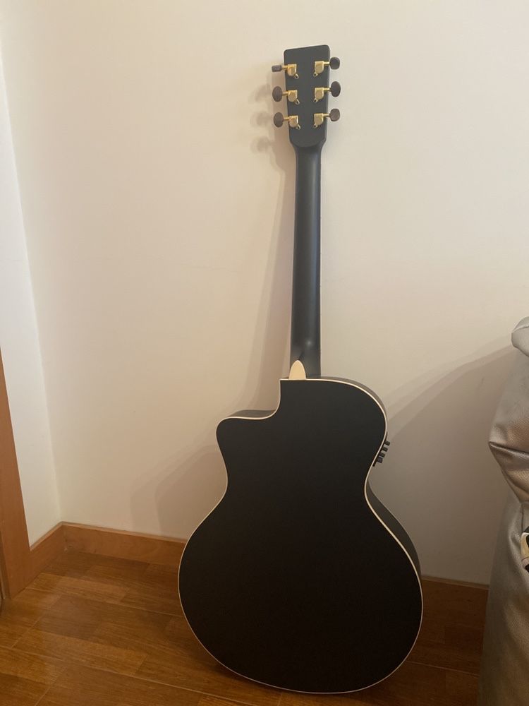 Guitarra eletroacustica