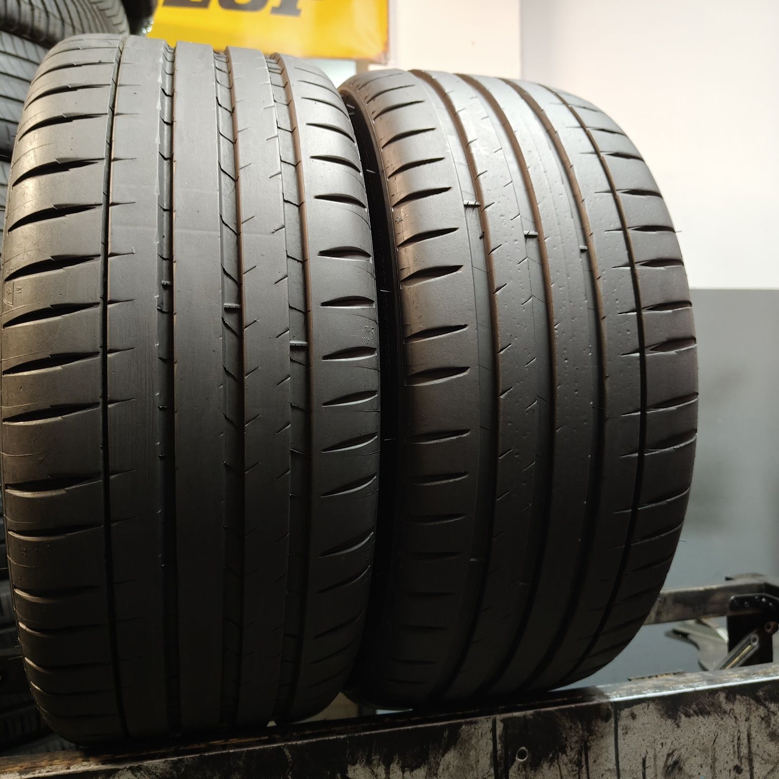 225/40/18 XL Sprzedam parę opon letnich Michelin