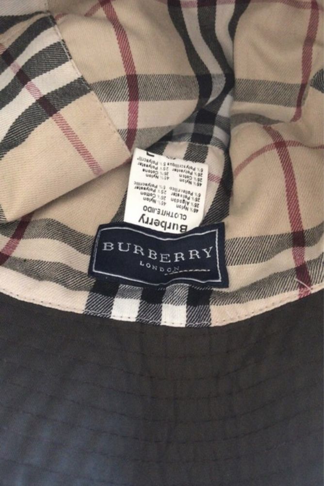 Chapeu impermeavel burberry