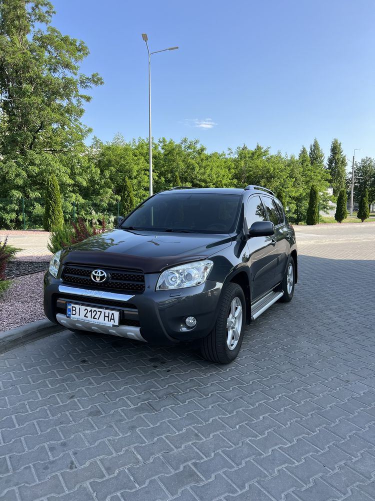 Продам Tayota Rav 4