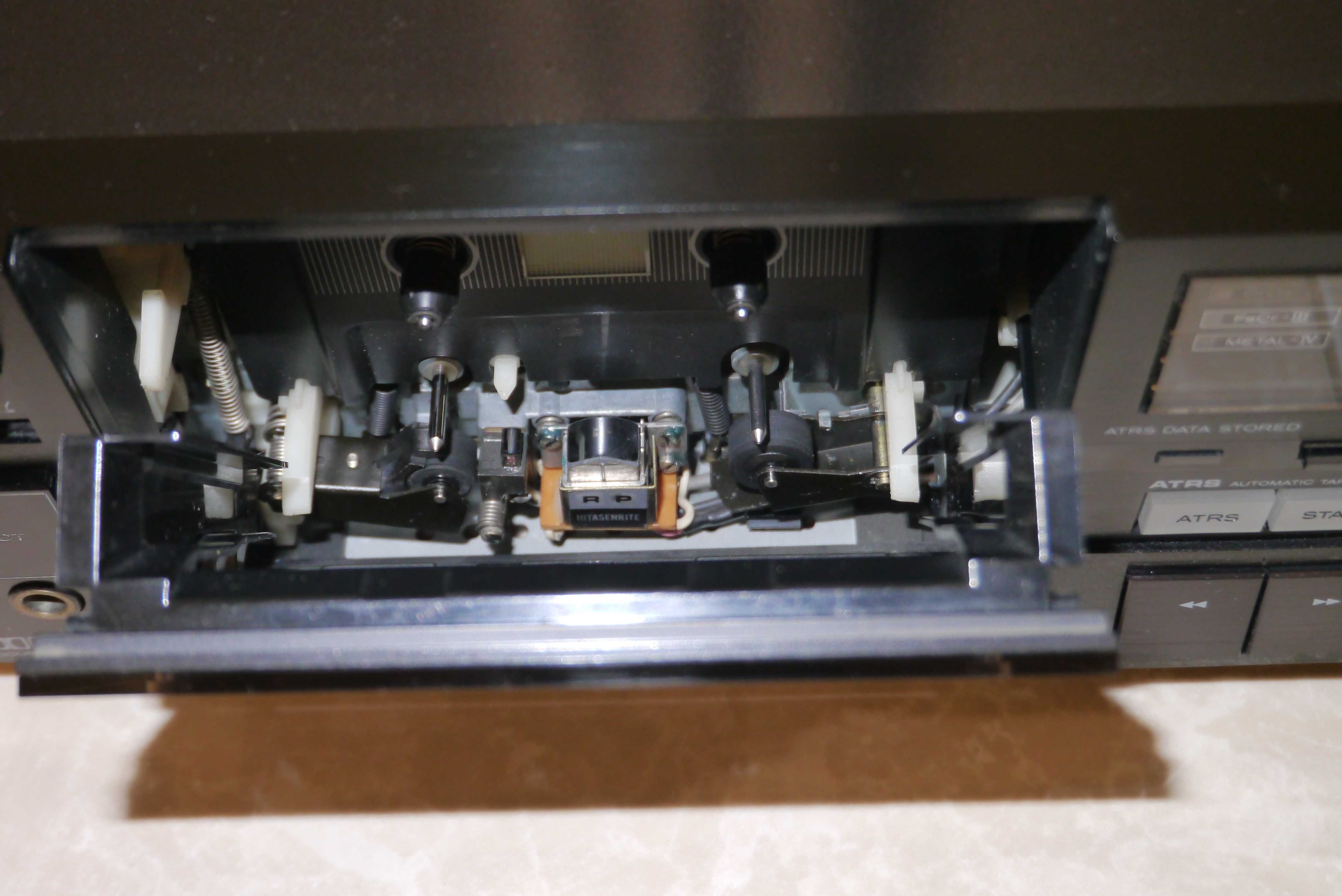 Касетна дека Lo-D / Hitachi D-9