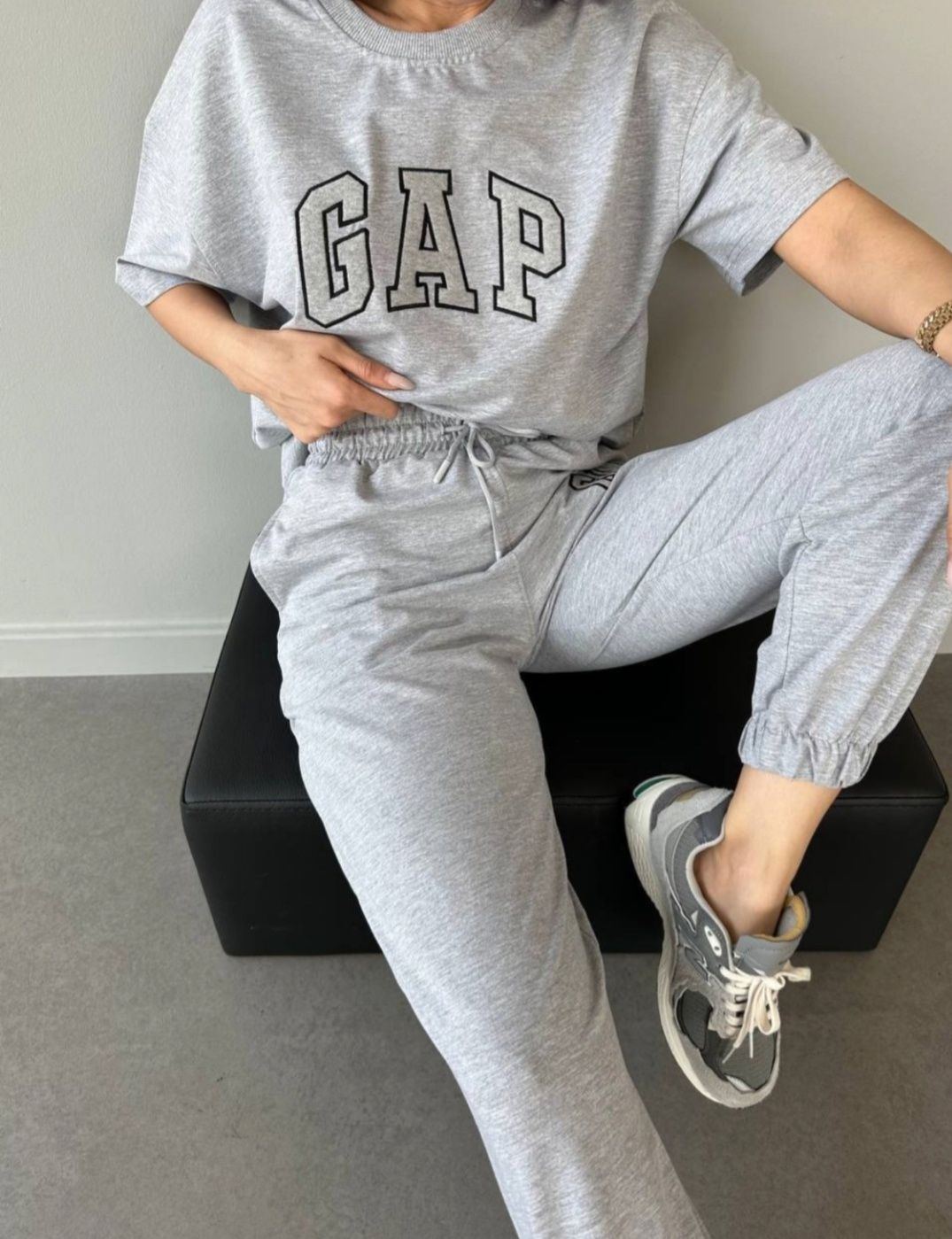 Костюм двонитка р.48-52 GAP