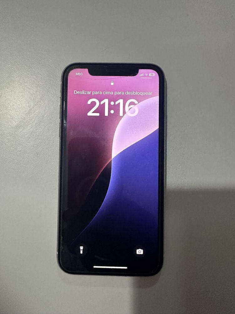 Iphone 11 em bom estado