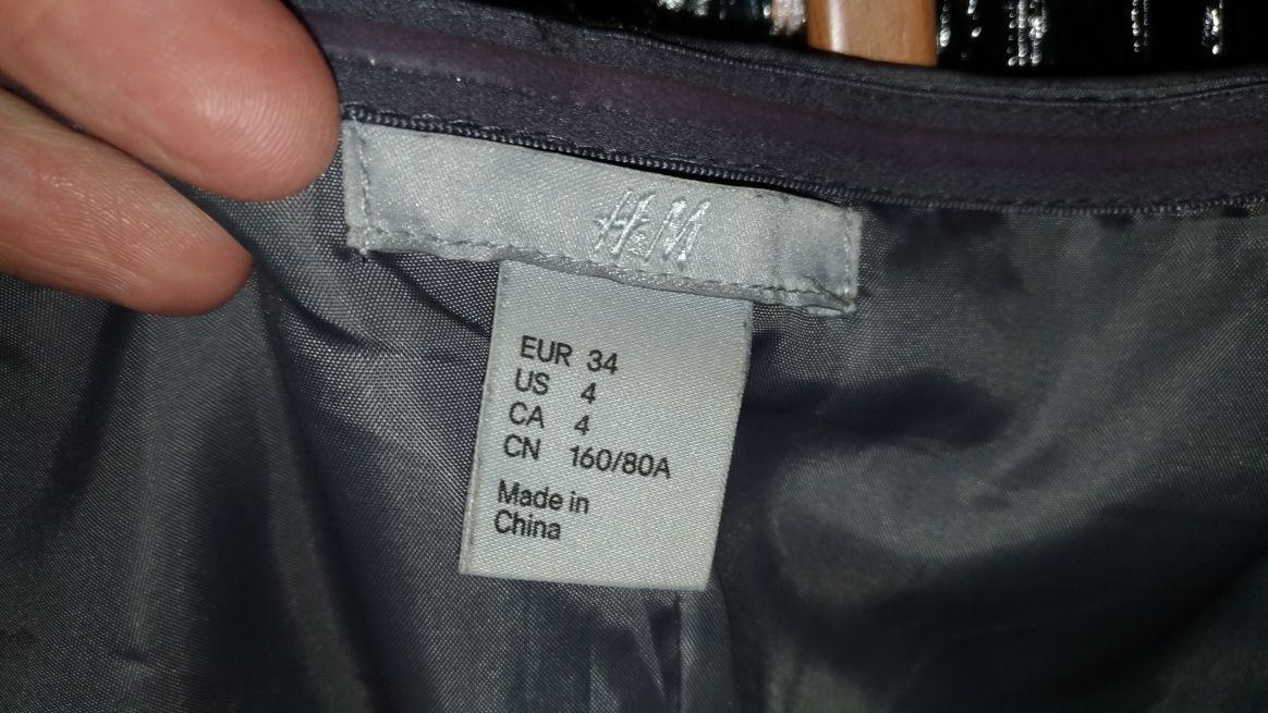 Krótka sukienka wieczorowa elegancka H&M rozm. 34 (XS)