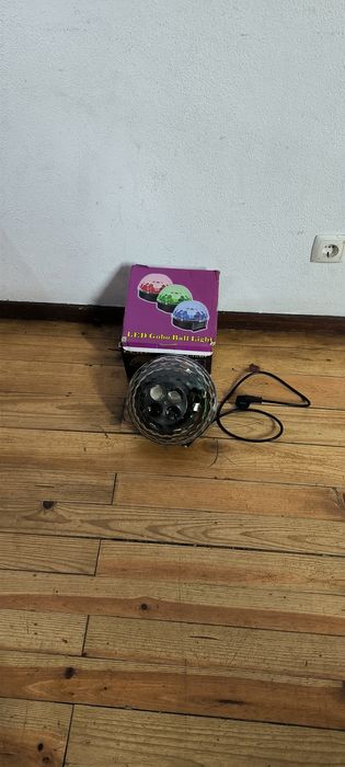 Globo LED light usado como novo