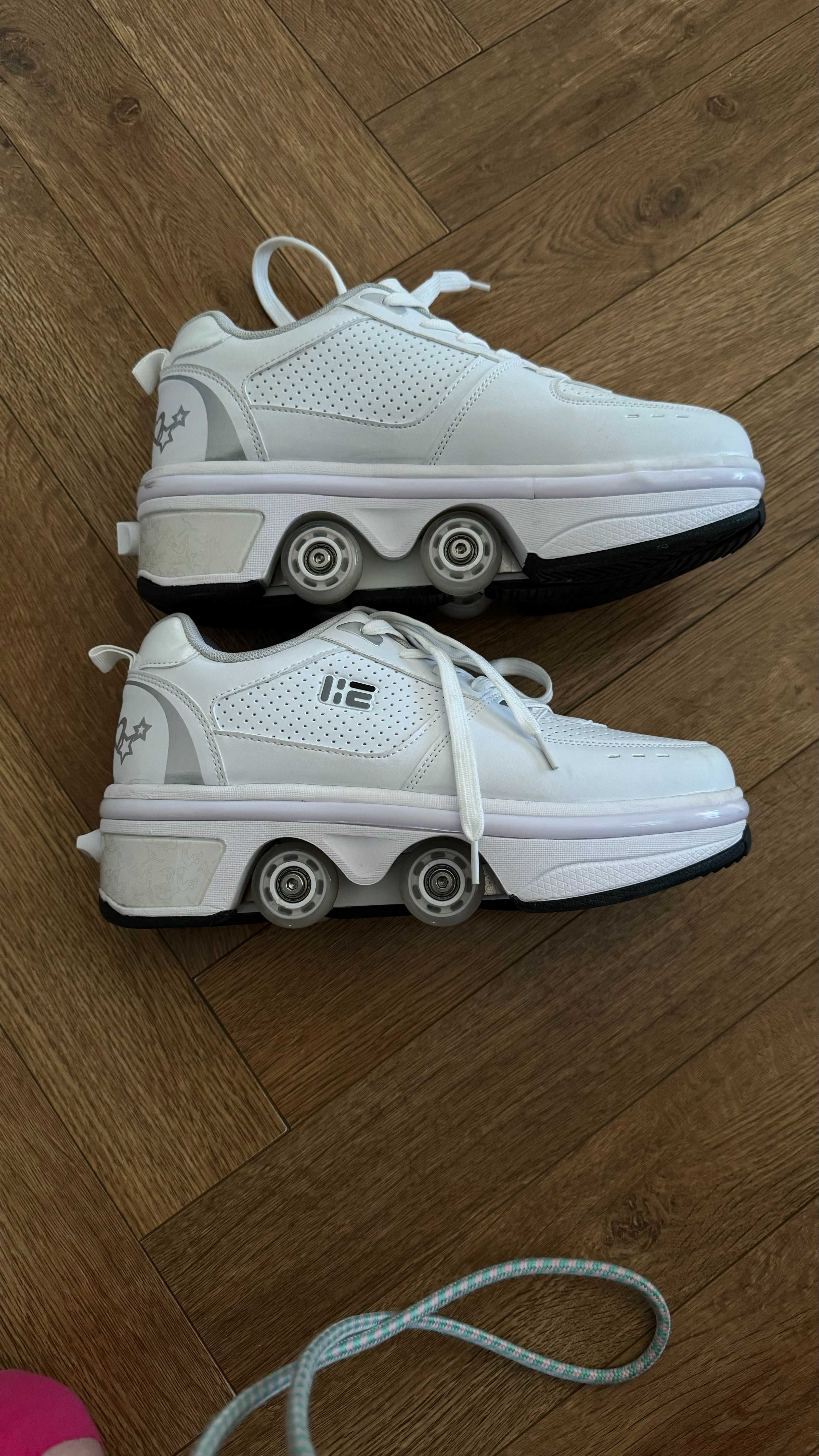 Продам кросівки-роліки Roller skate shoes - Classic II White LED
