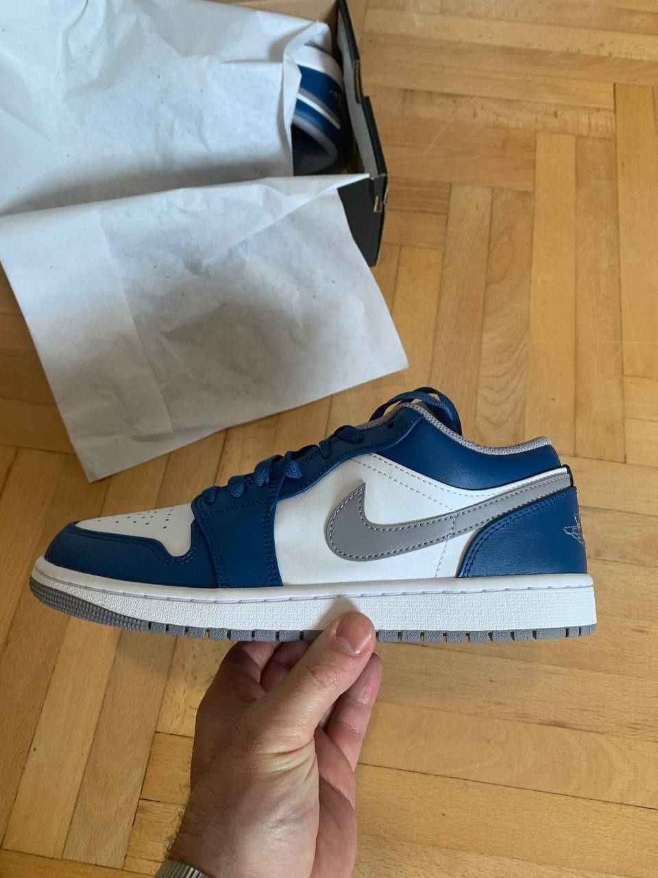 Air Jordan 1 low true blue cement