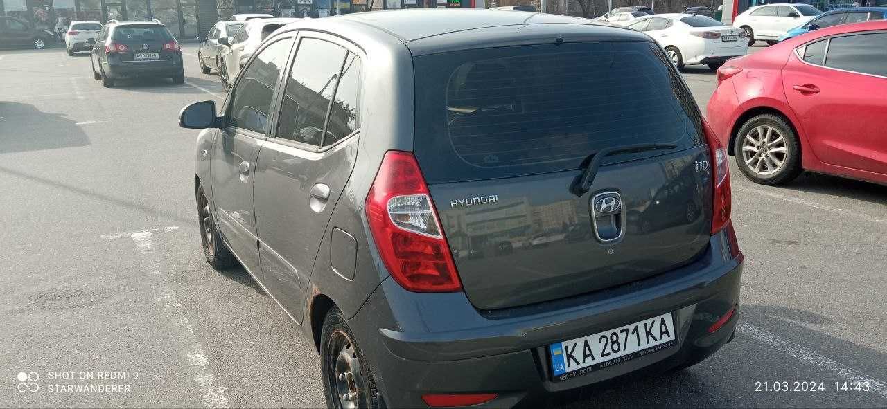 Продам Hyundai i10 2012, придбалась в салоні, другий власник