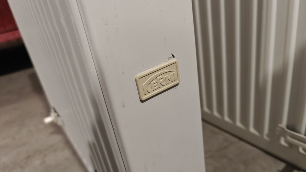 NieKaloryfer grzejnik 60x60x100 2 szt zasilanie dolne prawe