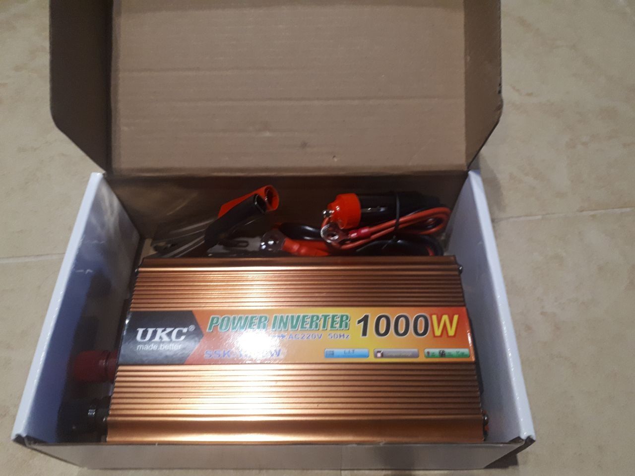 Инвертор преобразователь напряжения POWER INVERTER 1000W 12B/220B