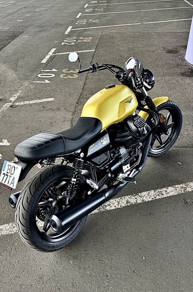 Moto Guzzi V7 Stone 850cc- 2023