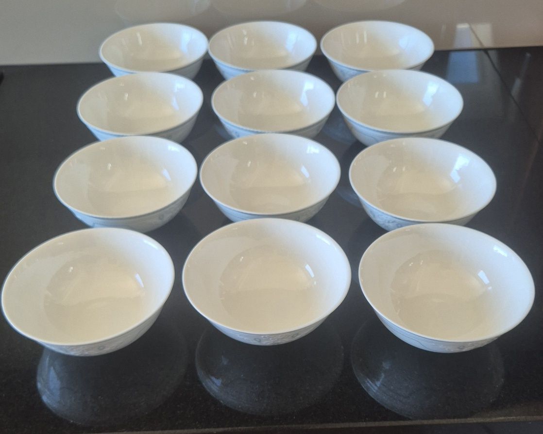 VILLEROY & BOCH "Bone China  Metlach AMANDO-salaterka