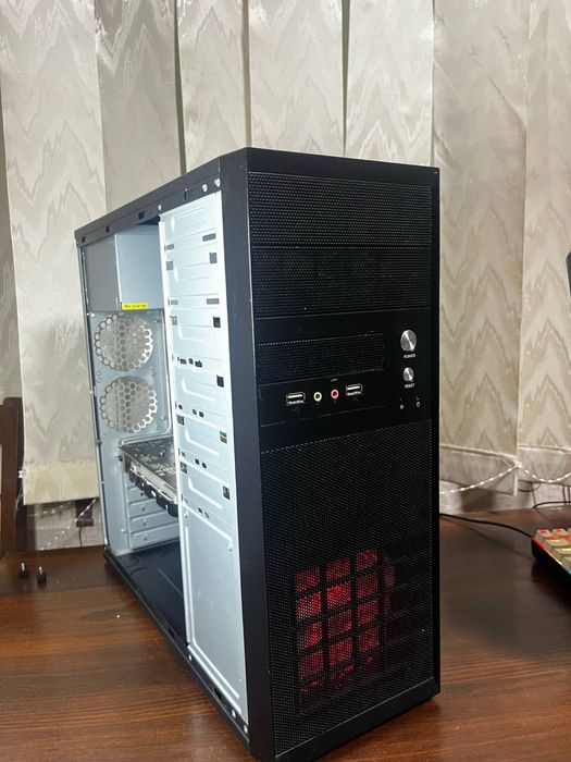 Продам ПК з монітором