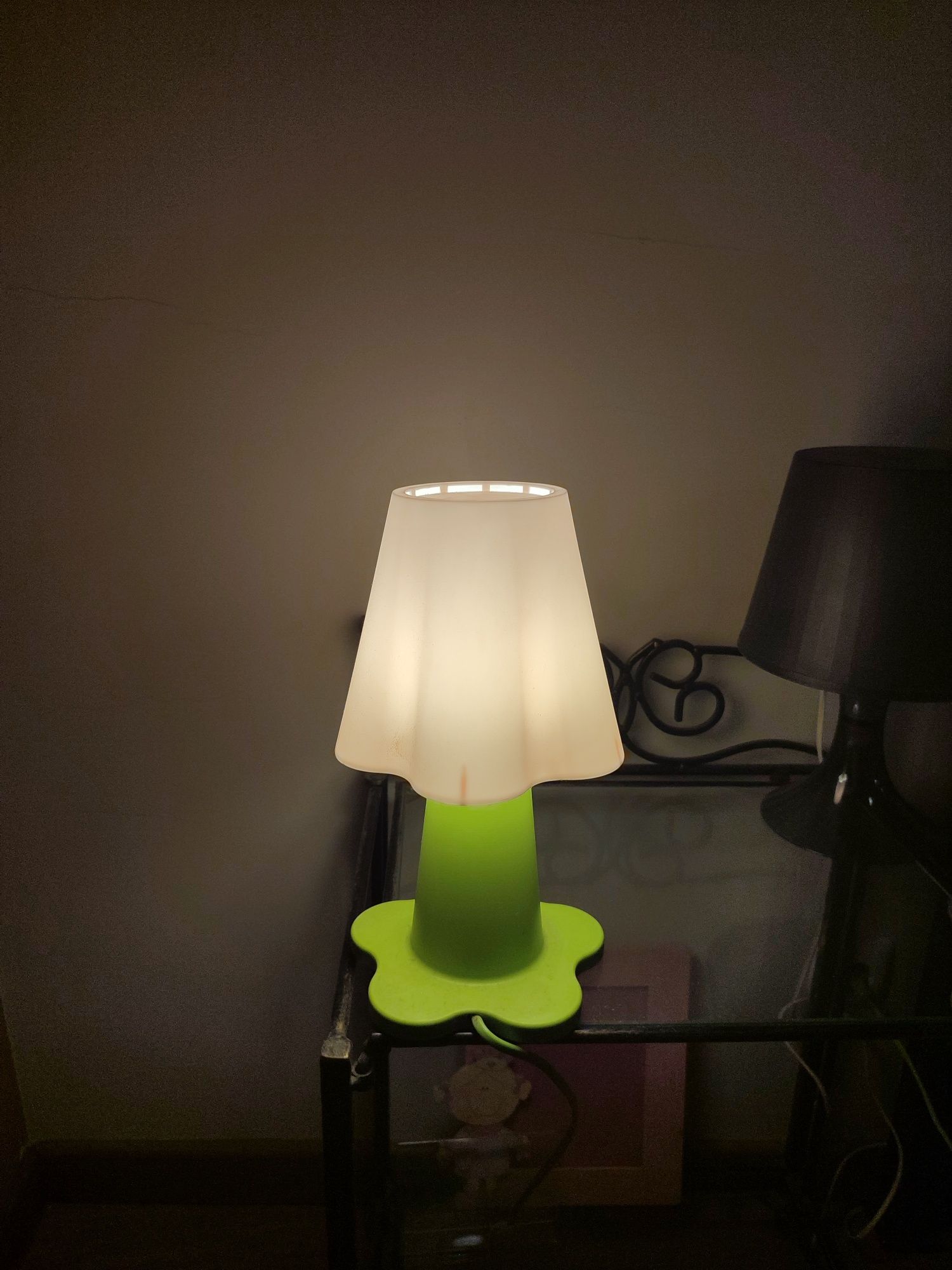 Vendo candeeiro de mesa
