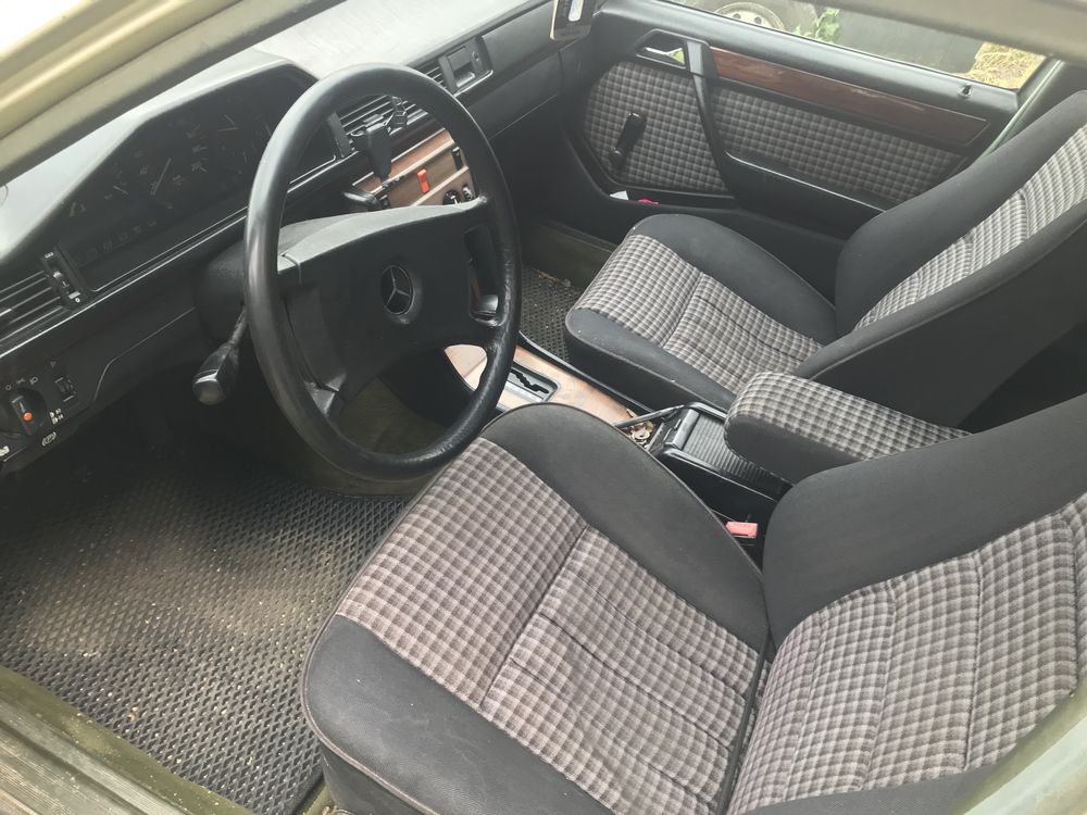 Mercedes Benz E Class W124