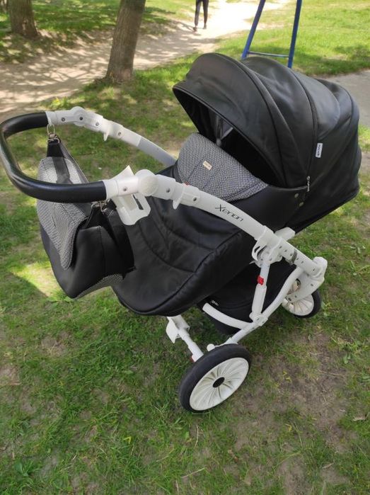 Дитяча коляска EXPANDER XENON 01