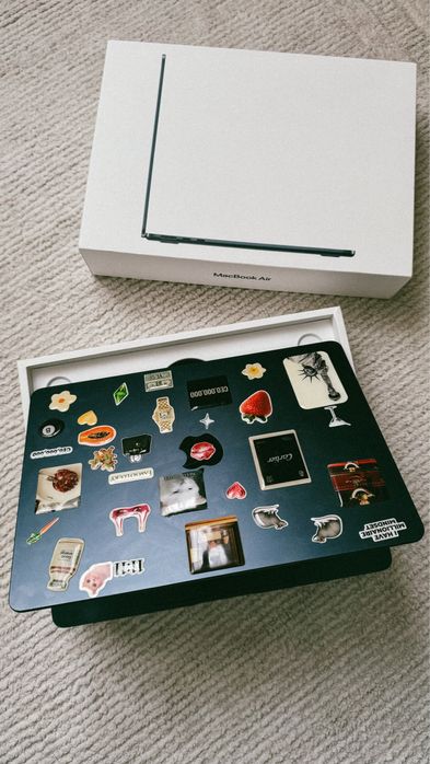 MacBook Air M2 2022, 8/256GB, батарея 83%, ідеальний стан