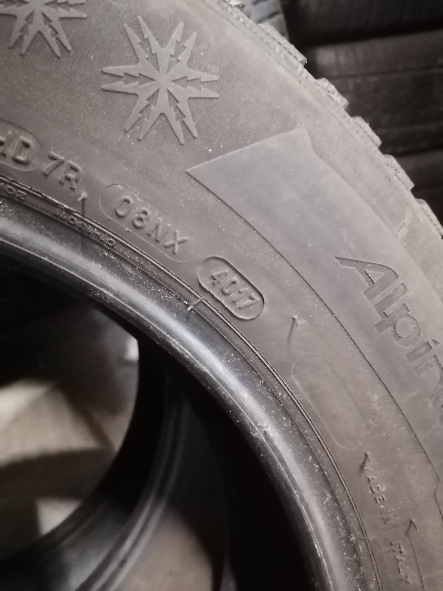 2x205/60 R16 Michelin Alpin 5 zimowe