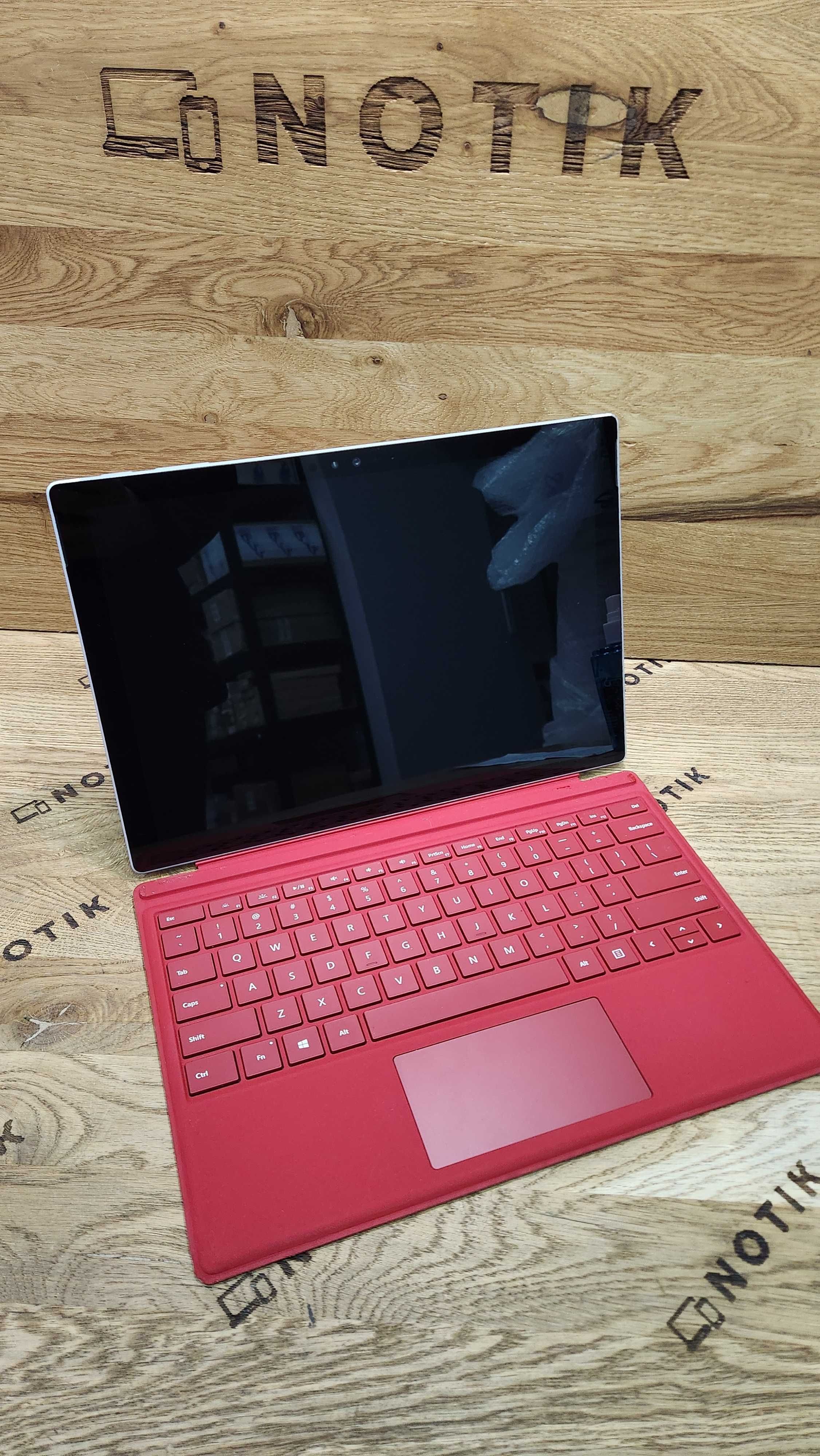 Microsoft Surface Pro 4 1724  i7-6600U/8gb/256ssd/2k Ips Touch