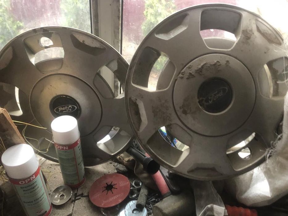 Колпаки Ford диаметр 16 , два шт , по 200 грн за один