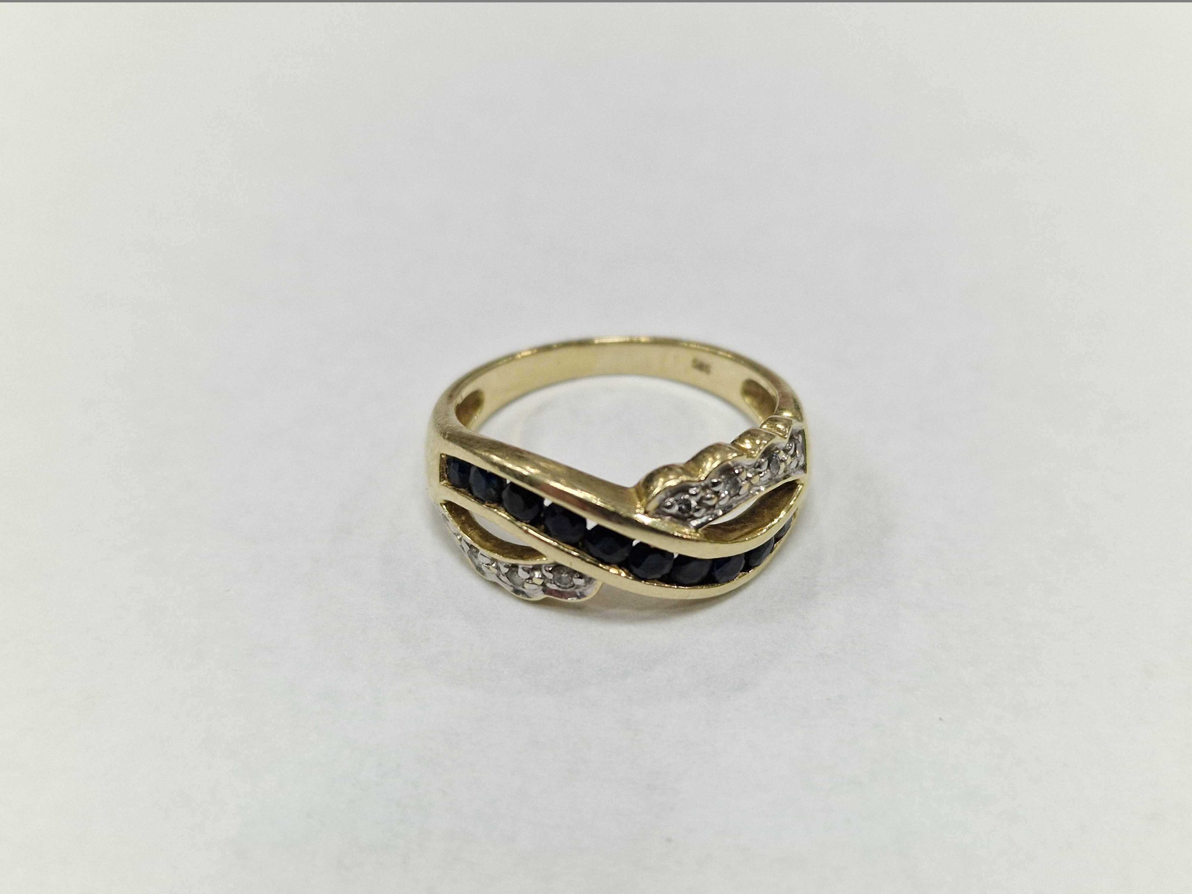 Złoty pierścionek damski/ 585/ 3.33 gram/ R10/ Diament/ Szafir