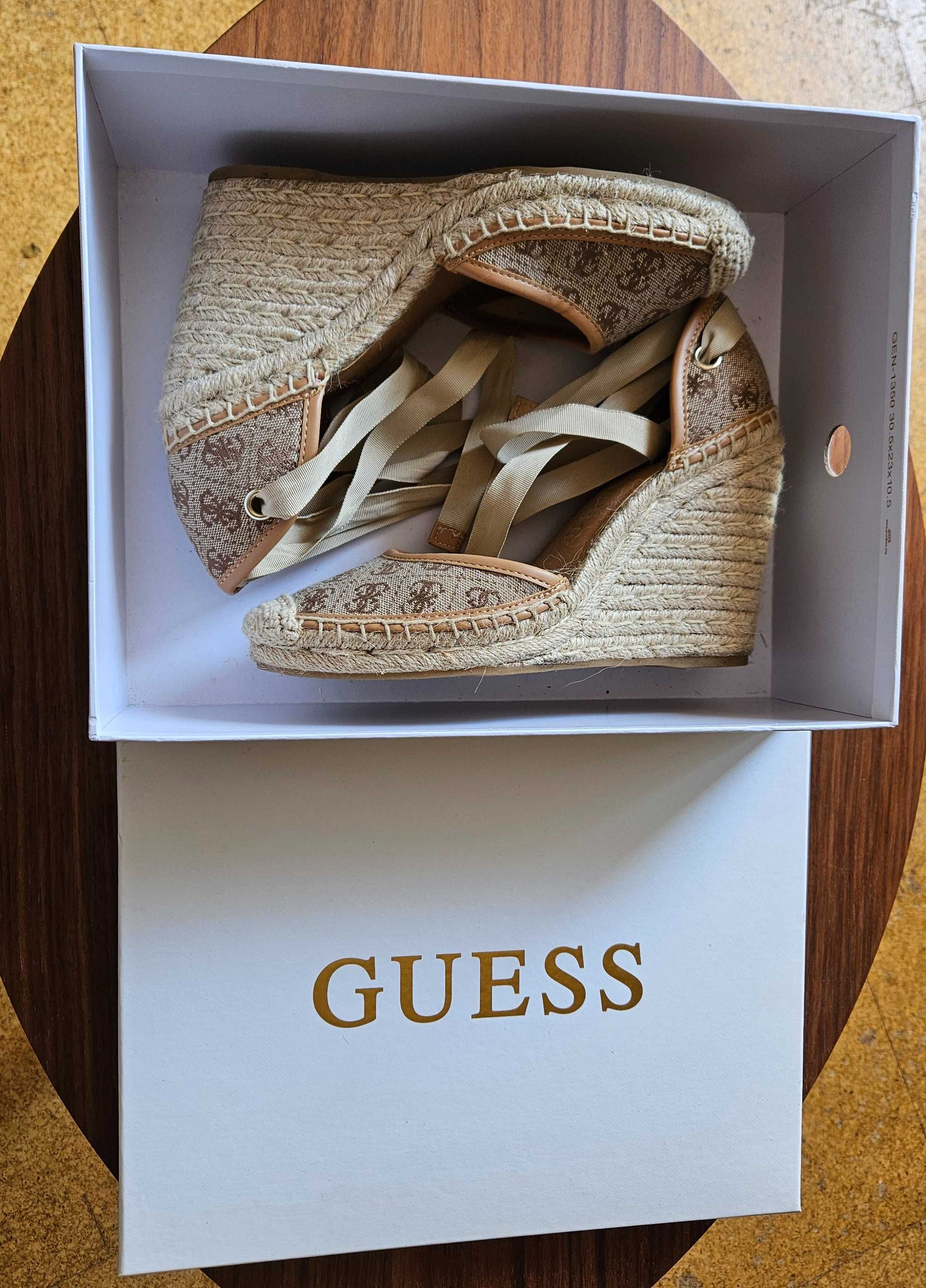 Sapatos femininos originais da marca GUESS - usadas 1 vez - Tamanho 39