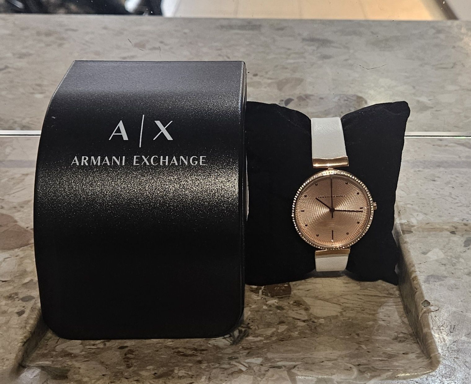 275/22 Zegarek damski Armani Exchange AX5914