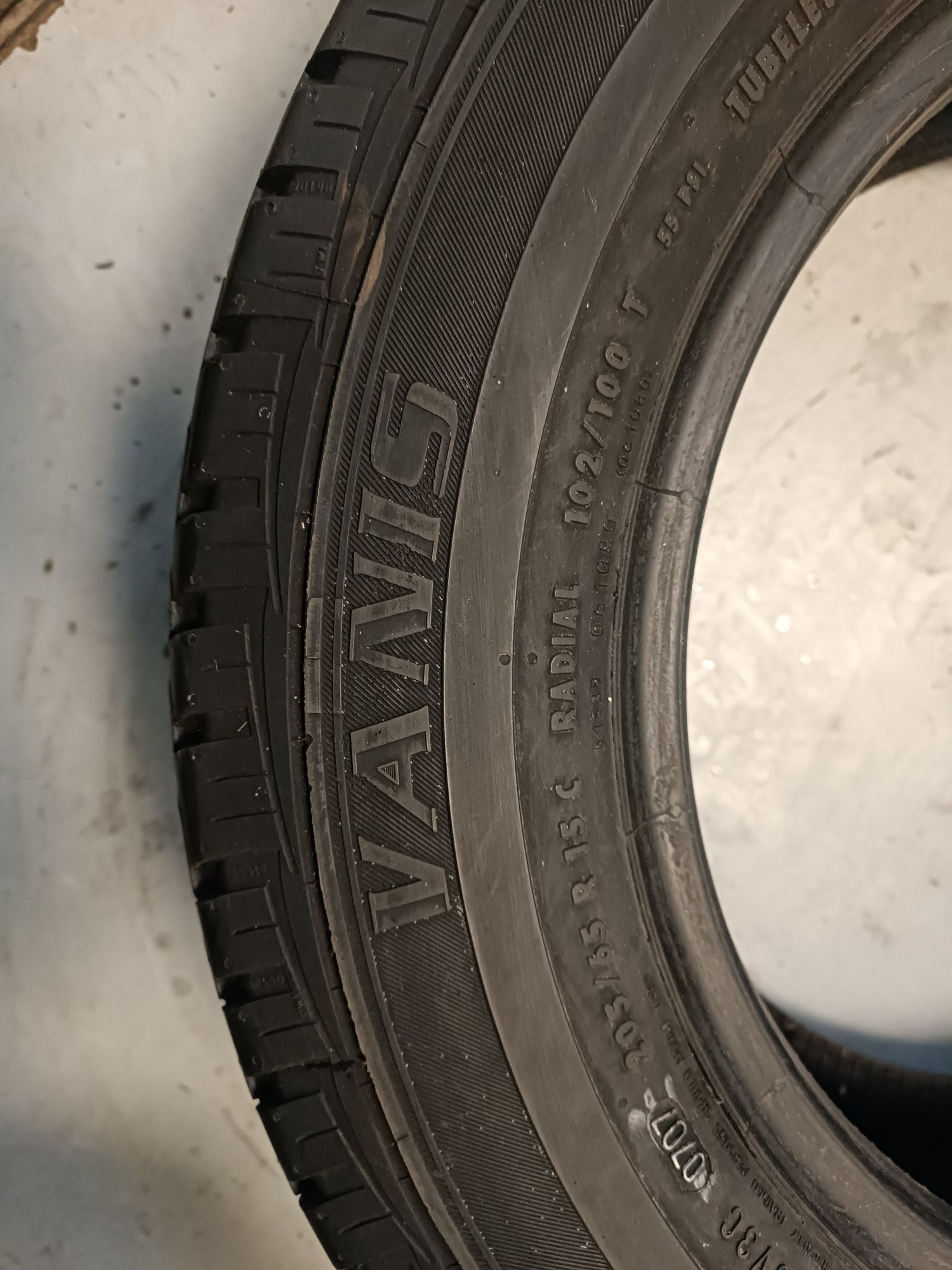 205/65R15C Barum Vanis
