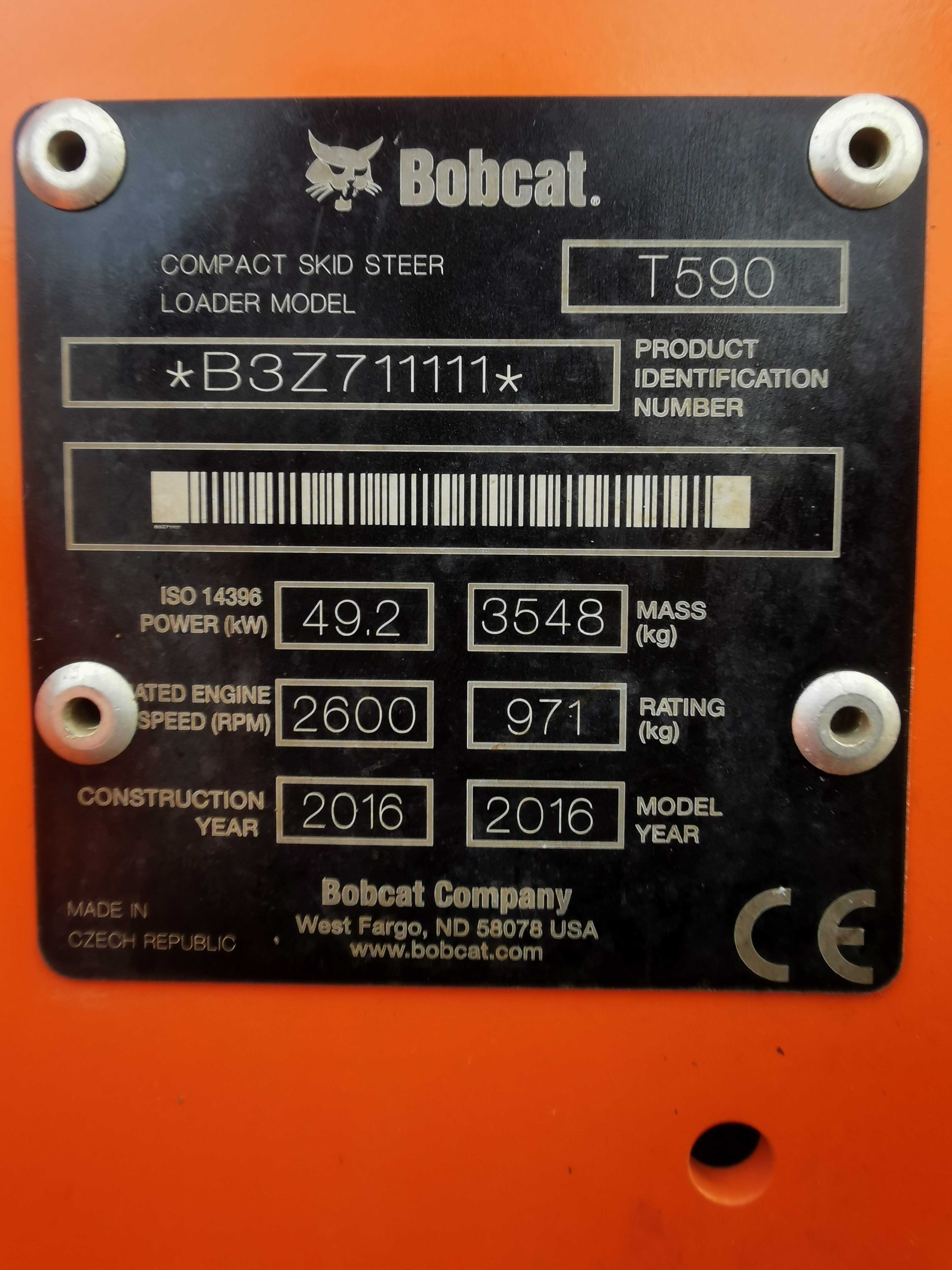 Ładowarka gąsienicowa miniładowarka Bobcat t590 / rok 2016 !!!