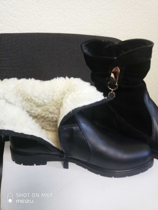 Продам зимние ботинки, размер 39