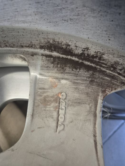 Felgi aluminiowe Volvo/Ford 5x108 6,5Jx16 et52,5