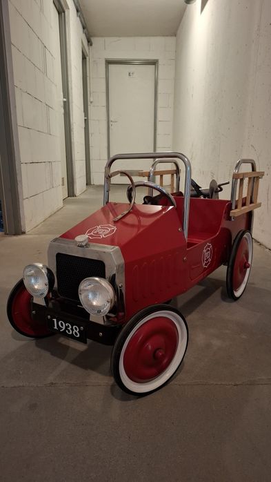 Samochód na pedały Paloauto