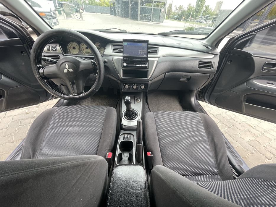Mitsubishi Lancer 1.6 газ клімат