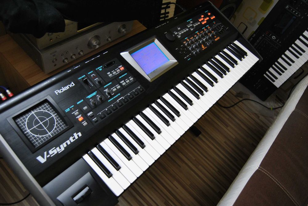 Roland V Synth kultowy syntezator. Unikat.