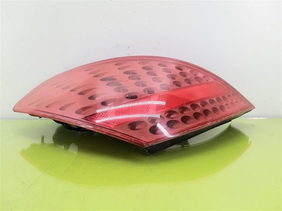 Lampa prawa tylna tył Peugeot 307 CC 2003-2008r CABRIO