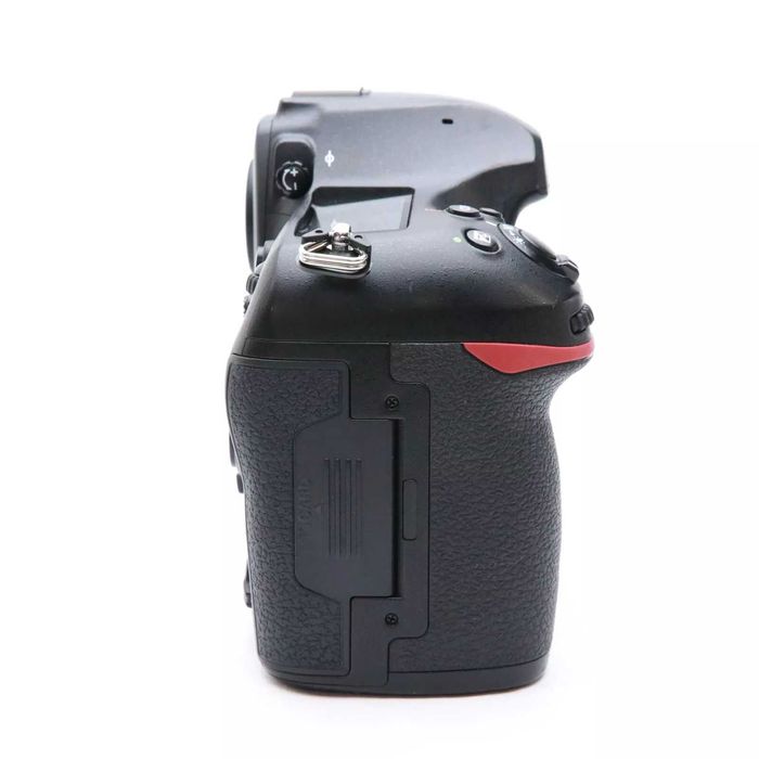 Дзеркальний фотоапарат Nikon D850 body (VBA520AE) Ідеальний стан