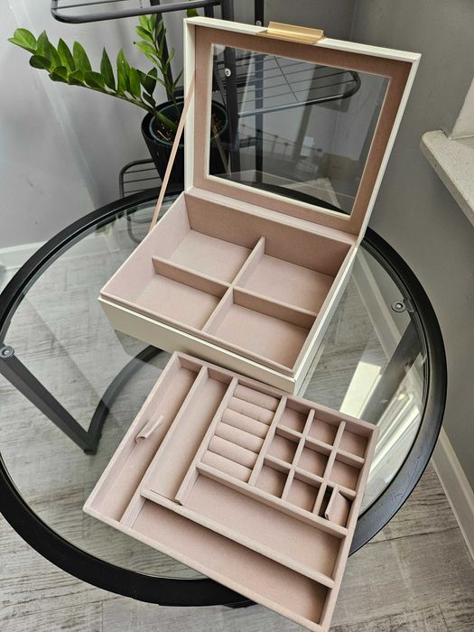 Szkatułka kuferek organizer na biżuterię jasna dwa poziomy